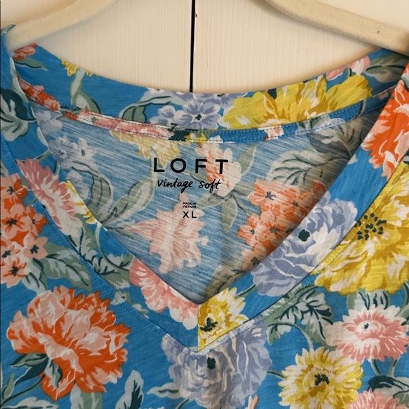 Loft Tee - Picture 2 of 4
